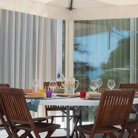 Appartement Porto Corallo Seafront *