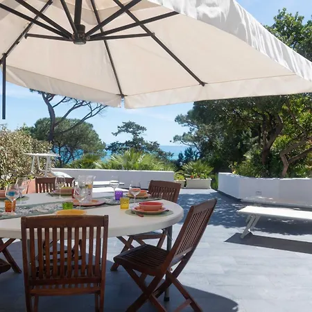 Appartement Porto Corallo Seafront