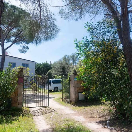 شقة Porto Corallo Seafront كالا ليبيروتو