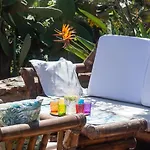 Apartmán Porto Corallo Seafront *