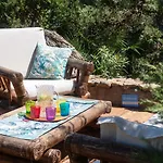 Apartmán Porto Corallo Seafront