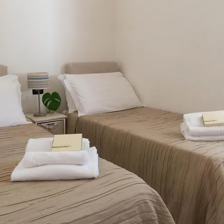 Daire Porto Corallo Seafront