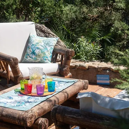 Daire Porto Corallo Seafront