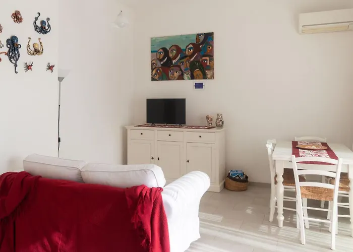 Daire Porto Corallo Seafront *