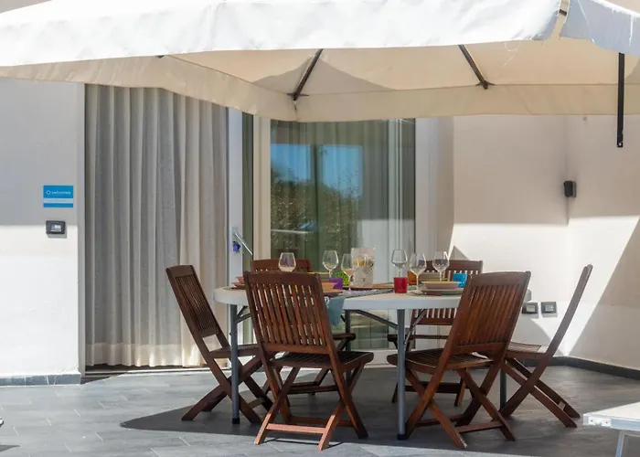 Apartman Porto Corallo Seafront