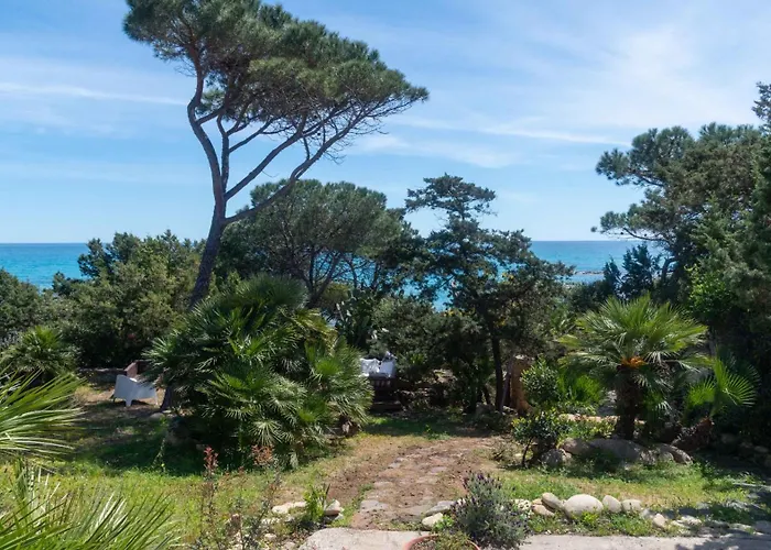Apartman Porto Corallo Seafront