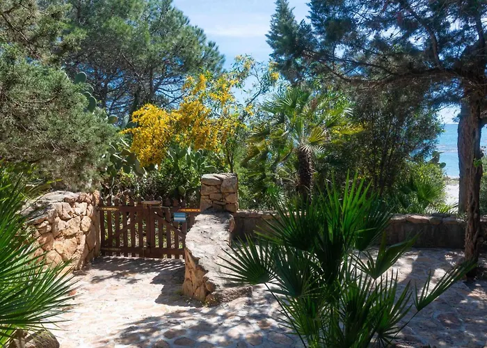 Daire Porto Corallo Seafront